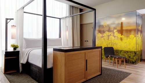 Archer's Den Hearing-Accessible Suite With Balcony + Fireplace