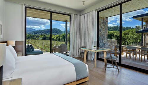 Suite, 1 King Bed, Balcony, Vineyard View (Pool)
