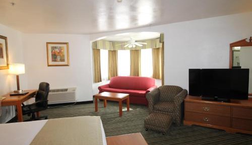 King Room with Sofa Bed - Non-Smoking