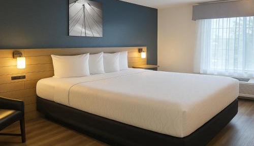 King Room - Mobility Accessible 