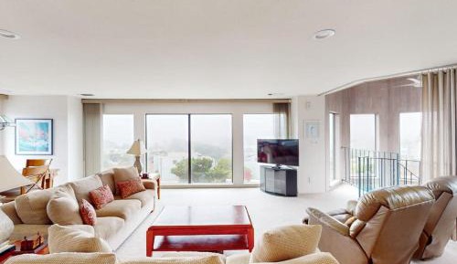 Three-Bedroom Vacation Home 