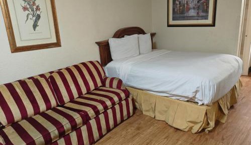 Deluxe King Bed