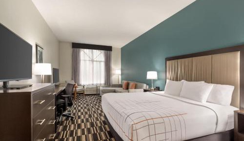 Executive King Room - Non-Smoking