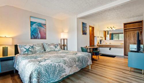 Queen Room with Garden View