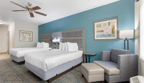Queen Room with Two Queen Beds - Non-Smoking