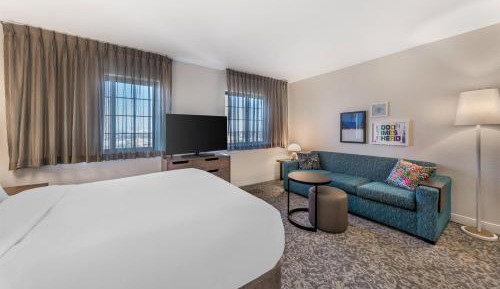 Queen Studio Suite