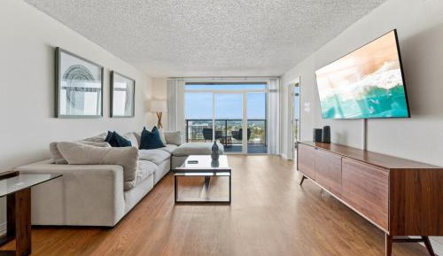 Three-Bedroom Apartment with Ocean View