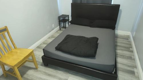 Queen Room with Shared Bathroom