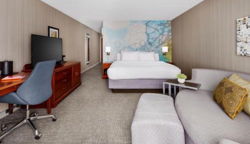 King Room with High Floor and Sofa Bed