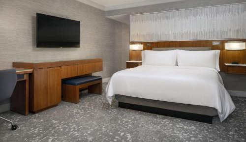 Guest Room, 1 King