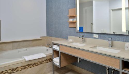 King Room with Whirlpool