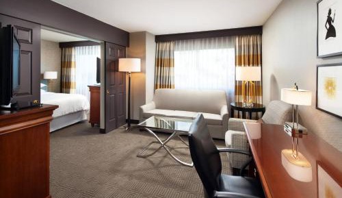 Club level, Guest room, 1 King, Sofa bed, High floor