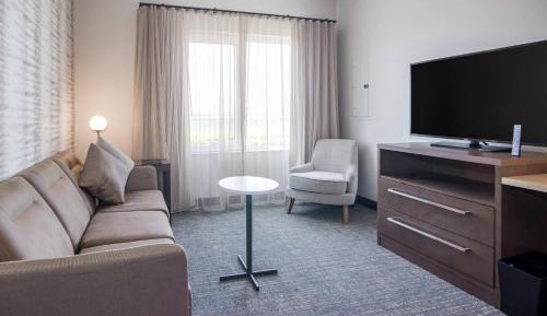 Two-Bedroom Suite with King and Queen Bed