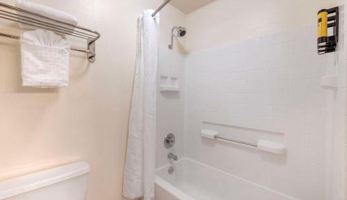 Executive King Suite with Sofa Bed - Non-Smoking