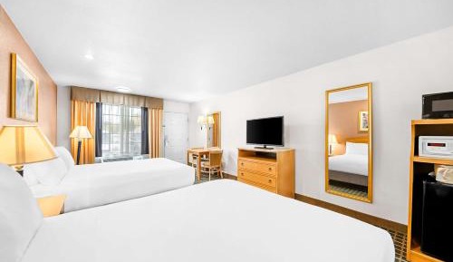 Queen Room with Two Queen Beds