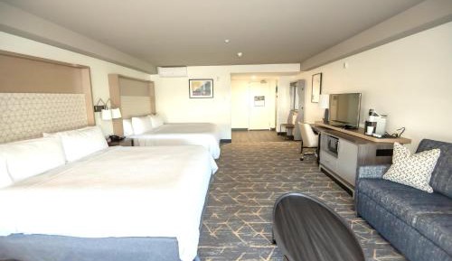 Deluxe Room with Two King Beds - Non-Smoking