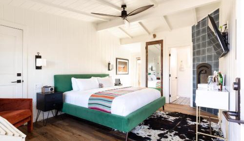 Superior King Room