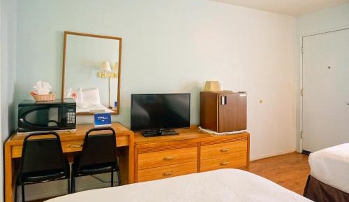Deluxe Double Room with Extra Bed - Non-Smoking
