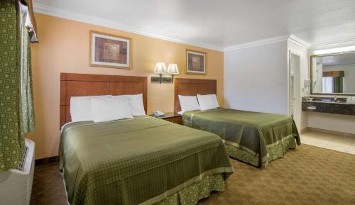 Queen Room with Two Queen Beds - Non-Smoking