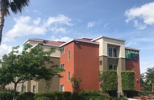 Tracy Hotel | Holiday Inn Express & Suites Tracy, an Ihg Hotel
