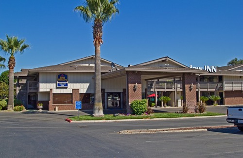 Woodland Hotel | Best Western Shadow Inn