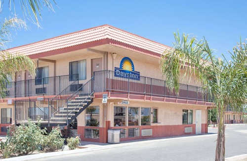 Lost Hills Hotel | Days Inn by Wyndham Lost Hills