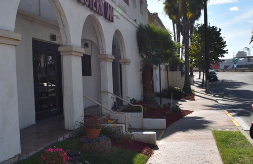 Old Town Hotel | Western Inn Old Town San Diego Hotel