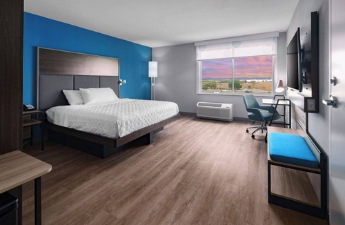 Goodyear Hotel | Tru By Hilton Goodyear Phoenix West, AZ