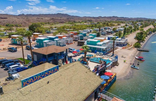 Parker Strip House | Motorboat Inn Summary