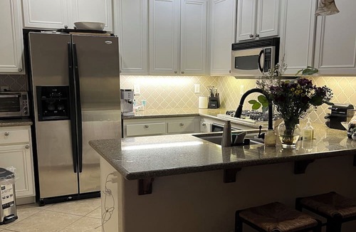 Pacific Highlands Ranch Condo | Townhouse in quite area-10 min.drive to Beach and Del Mar Fairgrounds. perfect!