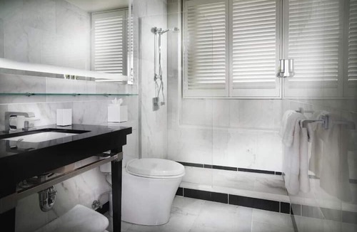 Tenderloin Apartment | Deluxe King Room Near Geary Wine And Spirits SAN