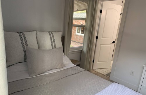 North Oak Park House | Newly remodeled Brick House by UCDavis Hospital