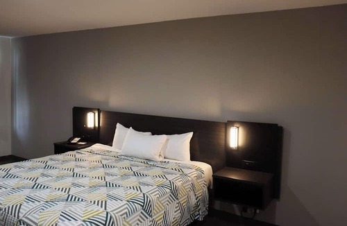 Nestor Hotel | Motel 6 San Diego, CA - Southbay