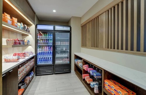 San Jose Hotel | Stay with Free Daily Breakfast! Minutes to Levi's Stadium