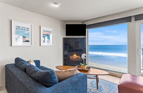 Carlsbad Village Condo | A Wave from it All Toes-in-the-sand