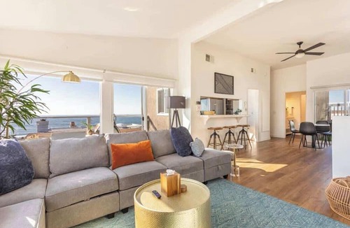 Gas Lamp Section Condo | Spectacular Ocean & Pier View Home Near LA Stadiums & LAX