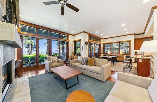 Sierra Shores Condo | Premier Lakefront w/Hot Tub & A/C, Near Heavenly | PEAK SS9
