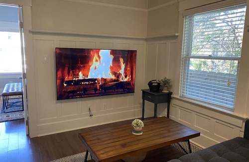 South Park Apartment | Pacific Craftsman One Bedroom With Washer Dryer Heart Of South Park