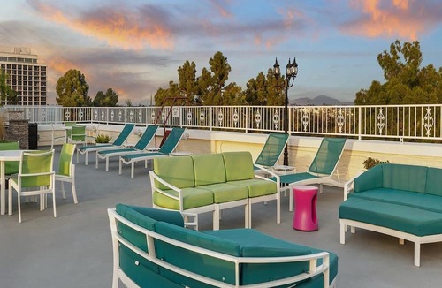 Park West Apartment | Studio San Diego Fun in the Sun!
