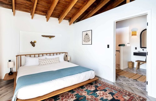 Yucca Valley Bed & Breakfast | The Casita – Private Desert Escape