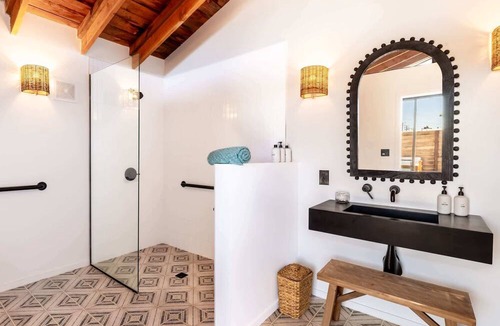 Yucca Valley Bed & Breakfast | The Casita – Private Desert Escape