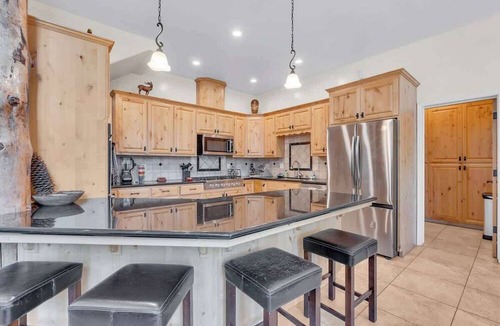 Shaver Lake Cabin | Shaver Treetop Escape