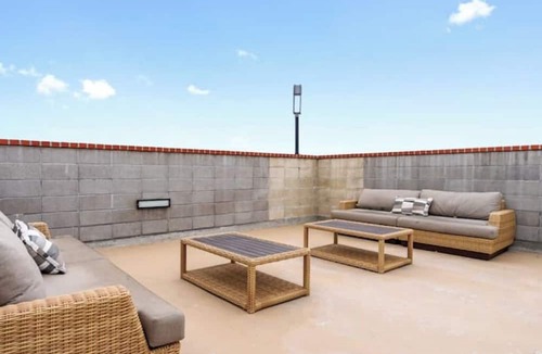 National City Apartment | Boho Rooftop Pool & Hot Tub Apt