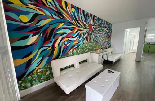 Crown Point Apartment | Bayside Chic: Stylish Oasis in a Spacious Studio