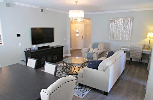 Salida Del Sol Condo | plush gated condo with heated pool, near westworld