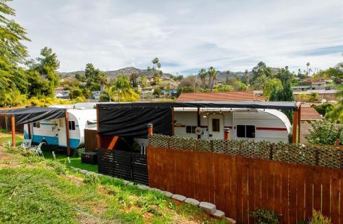 Granite Hills Apartment | Limited-Time Savings at Bettie Blue!