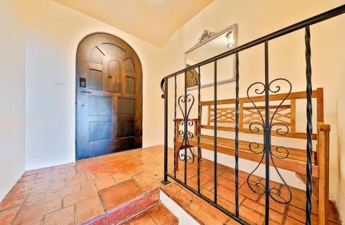 La Playa House | On The Beach Clubhouse