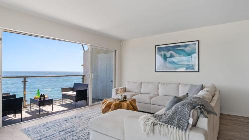 Eastern Malibu Apartment | Pacific Coast Outlook by AvantStay