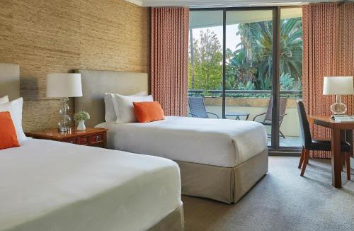 Wilshire Montana Hotel | Fairmont Miramar Hotel & Bungalows