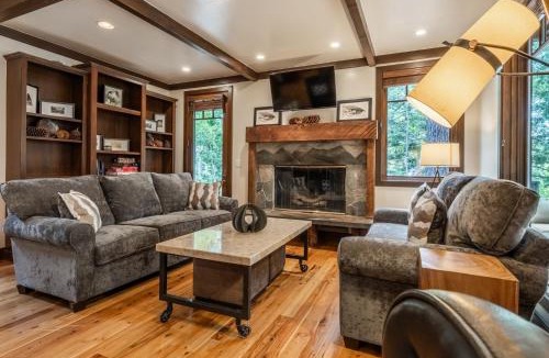 Homewood House | Cedar Crest - Owl Cottage 9